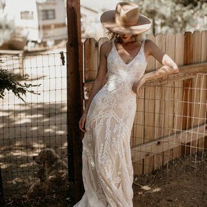 Boho Lace Wedding Dress